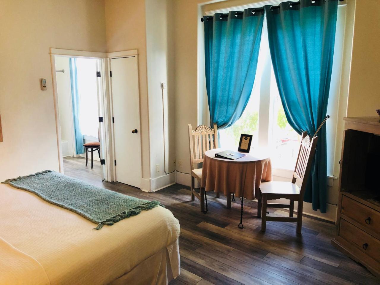 ביסבי Hotel San Ramon מראה חיצוני תמונה