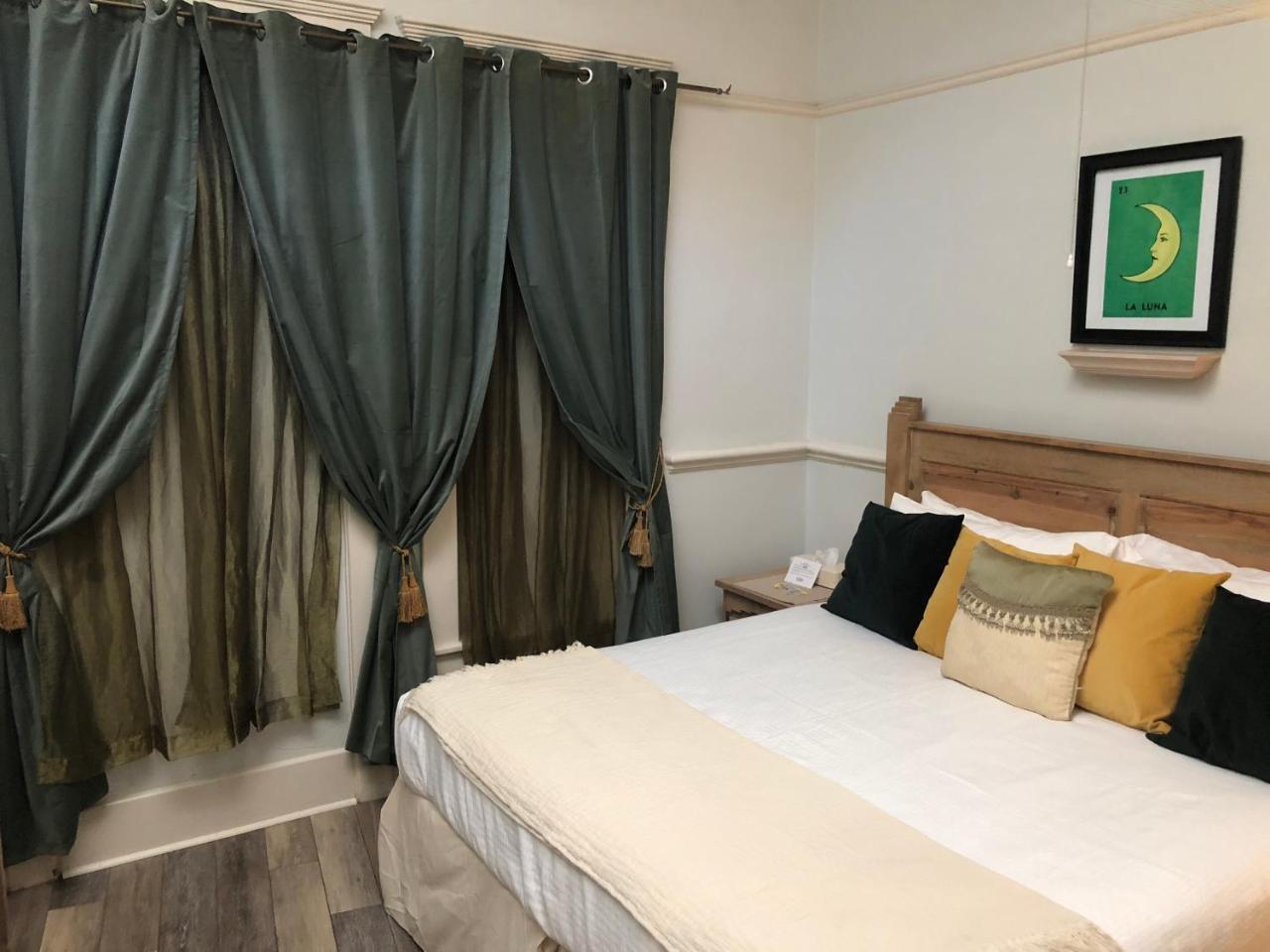 ביסבי Hotel San Ramon מראה חיצוני תמונה